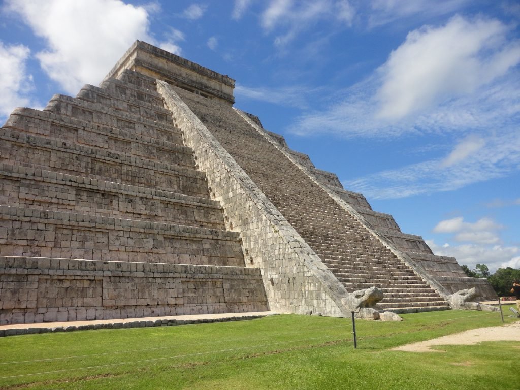 Famous Pyramid Chichen Itza