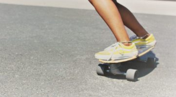 Skate-Spass im Surfcamp in Nordspanien