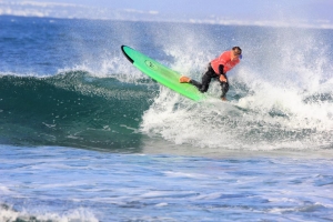 Gerard hat immer Spass in den Wellen Gerard hat immer Spass in den Wellen