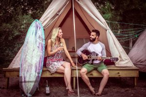 Vielleicht findet ihr sogar eine spannende Sommerromanze Vielleicht findet ihr sogar eine spannende Sommerromanze