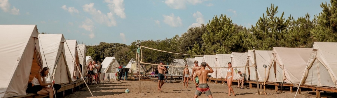 Glamping im Surfcamp ab 30 Glamping im Surfcamp Le Pin Sec