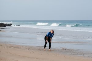 Team leader before surfing Teamer antes de surfear