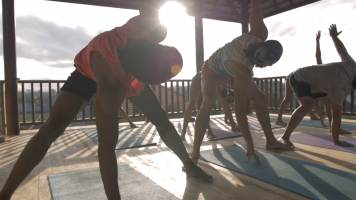 Yoga befreit Körper und Geist Yoga befreit Körper und Geist