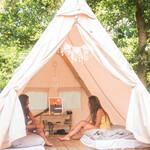 Cozy post-surfing afternoons at the Surf Camp ✨🏕️ ✨