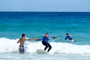 Surfing for beginners in Junior Spain