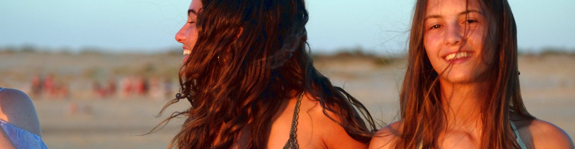 Theoretischer Surfkurs am Strand